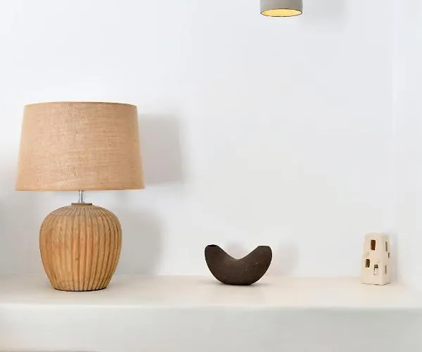 Villa Thiro Santorini *