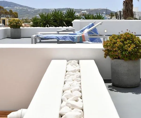 Thiro Santorini * Fira (Santorini)