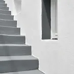 Vila Thiro Santorini *