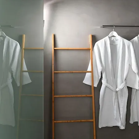 Thiro Santorini Villa *