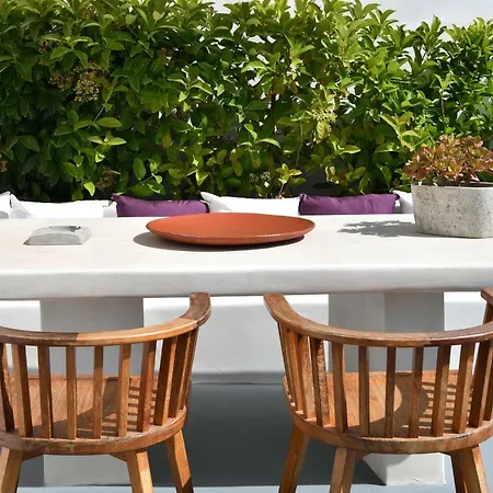 Thiro Santorini Villa