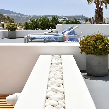 Thiro Santorini * Φηρά