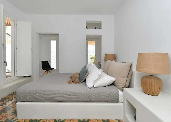 Thiro Santorini Fira (Santorini)