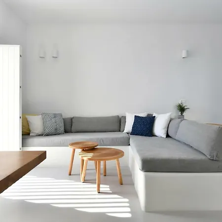 Villa Thiro Santorini *