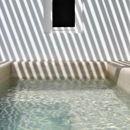 Villa Thiro Santorini *