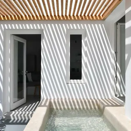 Villa Thiro Santorini *