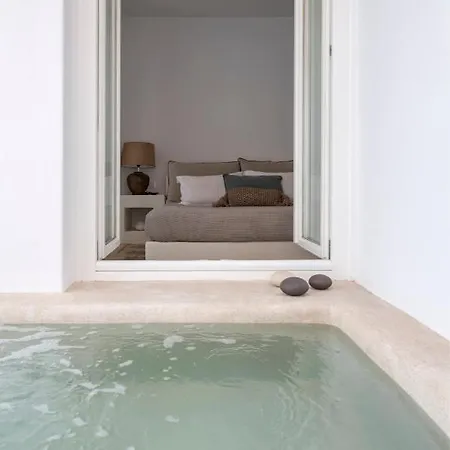 Villa Thiro Santorini *