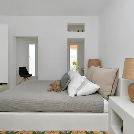 Thiro Santorini Fira (Santorini)