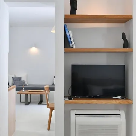 Thiro Santorini Villa