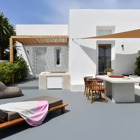 Thiro Santorini Villa