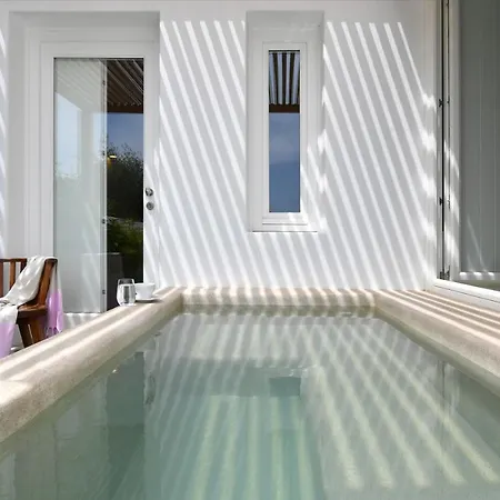 Villa Thiro Santorini *