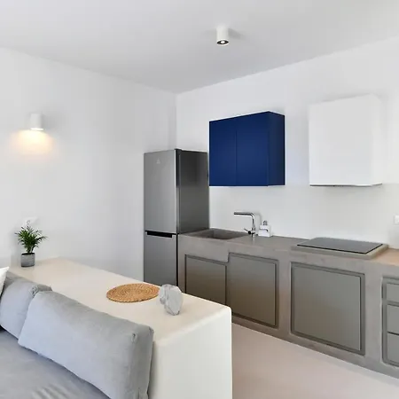 Thiro Santorini Villa *