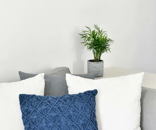 ثيرو سانتوريني