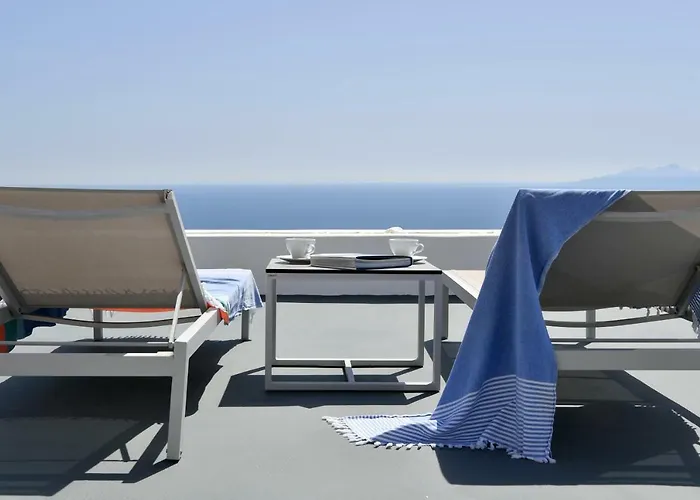 ثيرو سانتوريني ثيرا