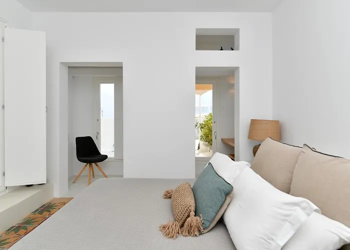 ثيرو سانتوريني * ثيرا