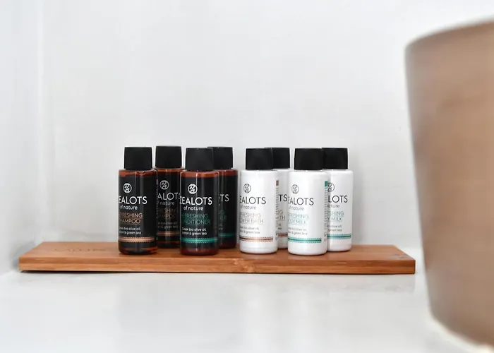 ثيرو سانتوريني فيلة ثيرا