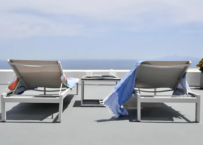 ثيرو سانتوريني فيلة ثيرا