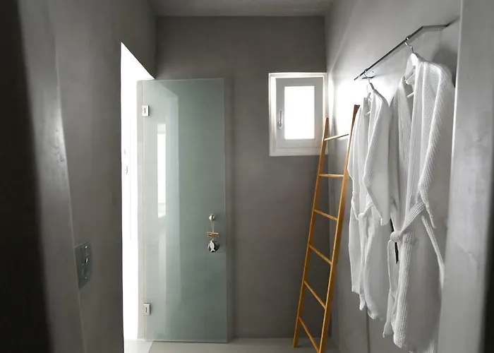 Thiro Santorini Villa Fira (Santorini)